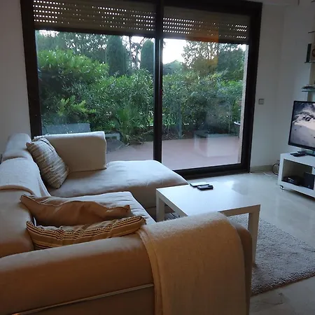 Apartment Near Larvotto Beach *